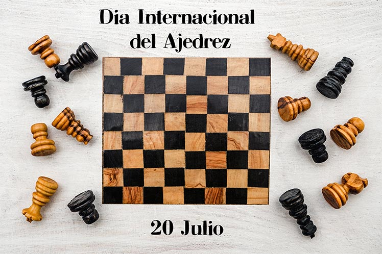 Feliz dia do enxadrista para todos que jogam xadrez!! Que continue jo gando  esse belo esporte e que voc ê melhore muito, valeu!!! O Dia Internacional  do Enxadrismo é comemorado todos os